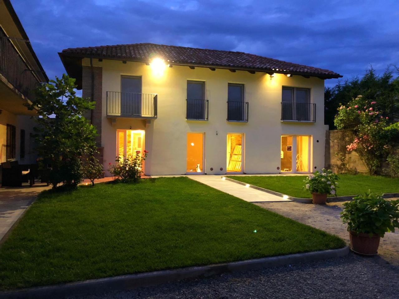 Villa Barbero Alba Langhe Манго Экстерьер фото